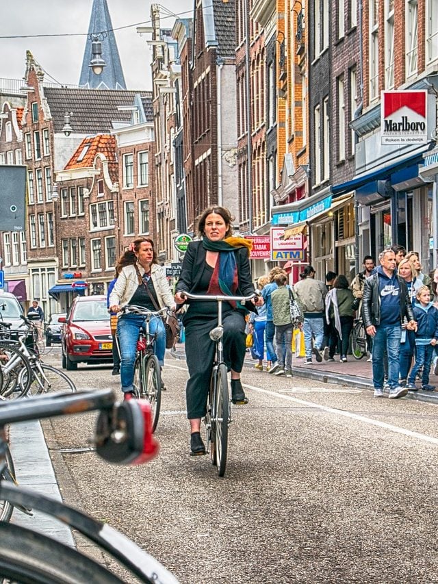 Em seguida aparecem, nesta ordem, Suécia, Israel, Holanda (foto), Noruega, Luxemburgo, Suíça e Austrália. 