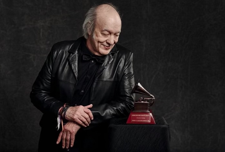 Seu legado inclui diversos prêmios e homenagens, entre eles o Grammy Latino pelo disco Gigante Gentil, lançado em 2014.