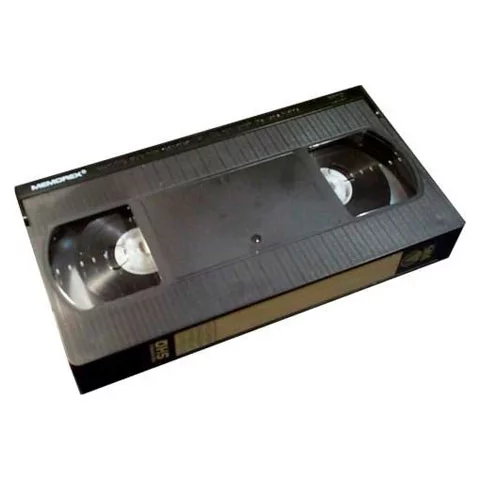 As fitas VHS serviam para armazenar vídeos, principalmente filmes. Depois, houve a evolução para os DVDs. Hoje em dia, com o Youtube, os DVDs também estão em fim de linha e são encontrados apenas em sebos. 