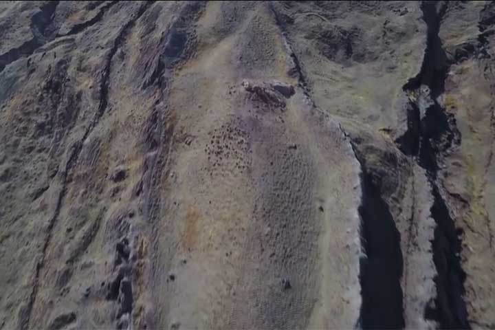 O projeto de pesquisa começou em 2021. De acordo com a a Monet, uma análise indicou materiais argilosos, marinhos e frutos-do-mar.  A formação teria cerca de cinco mil anos, mesmo período apontado para a ocorrência do dilúvio bíblico.