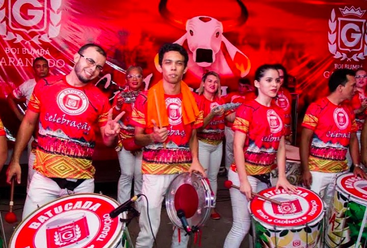 O evento ocorrerá das 17h às 23h30 e servirá como preparação para o Carnaboi 2025, contando com apresentações de artistas conhecidos do boi vermelho e branco.