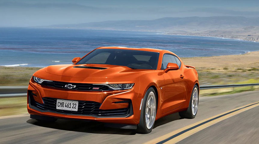 Chevrolet Camaro - Um dos maiores ícones dos carros esportivos e um dos representantes mais famosos dos muscle cars, teve sua produção encerrada em janeiro de 2024. Apesar do fim das versões com motor V8, a Chevrolet já declarou que o Camaro não desapareceu de vez. A marca trabalha no desenvolvimento de uma nova geração totalmente elétrica.