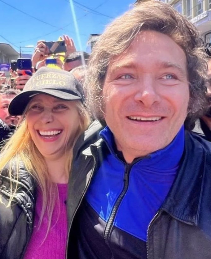 De acordo com o jornal argentino La Nación, Javier Milei tem como conselheira mais influente a irmã Karina.