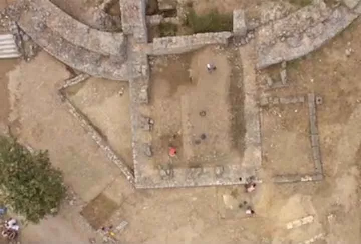 Procedimentos de datação comprovaram que os poços foram escavados no quinto milênio a.C., quando a região pouco povoada era patrulhada por resistentes grupos de caçadores-coletores.