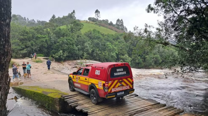 O homem, de 31 anos, é natural de Buenos Aires e foi visto pela última vez após montar um acampamento