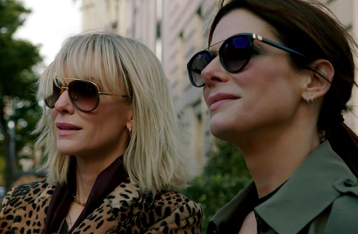 Em Oito Mulheres e um Segredo (2018), versão feminina da franquia Onze Homens e um Segredo, Bullock interpreta Debbie Ocean, a mente por trás de um elaborado roubo durante o Met Gala.