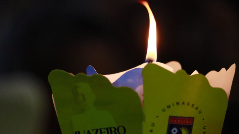 OCUPANTES do ônibus estiveram na Romaria das Candeias 