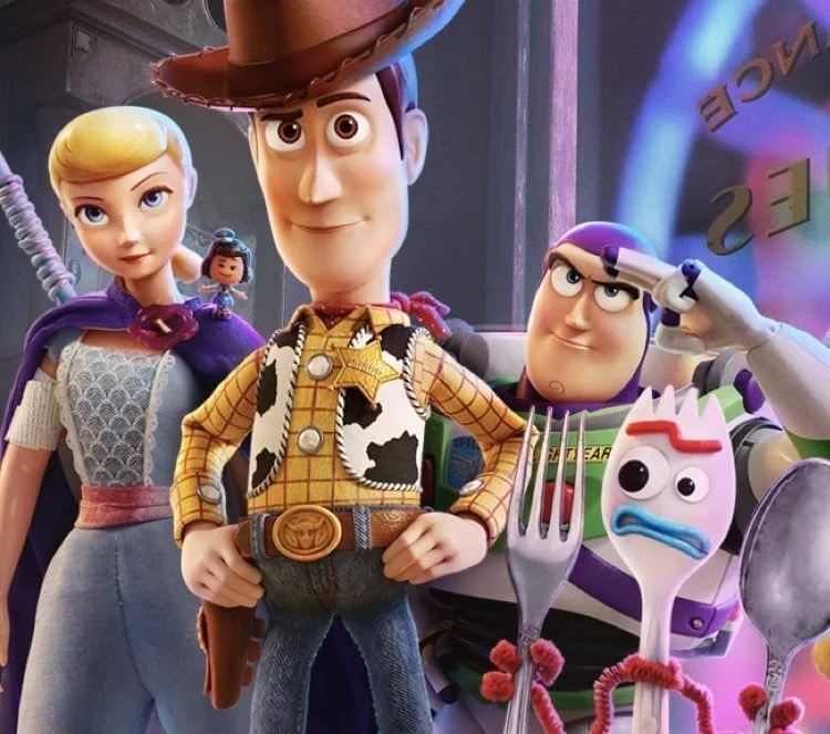 Quem disse esta frase no filme Toy Story 4 (2019) para o personagem Woody: “Eu sei qual é o seu problema, você é igual a mim: um lixo.” ?