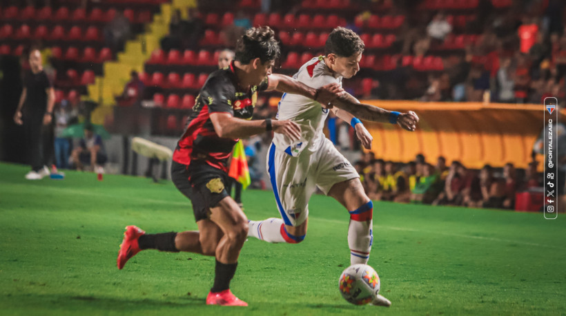 Diogo Barbosa, lateral do Fortaleza, durante jogo contra o Sport