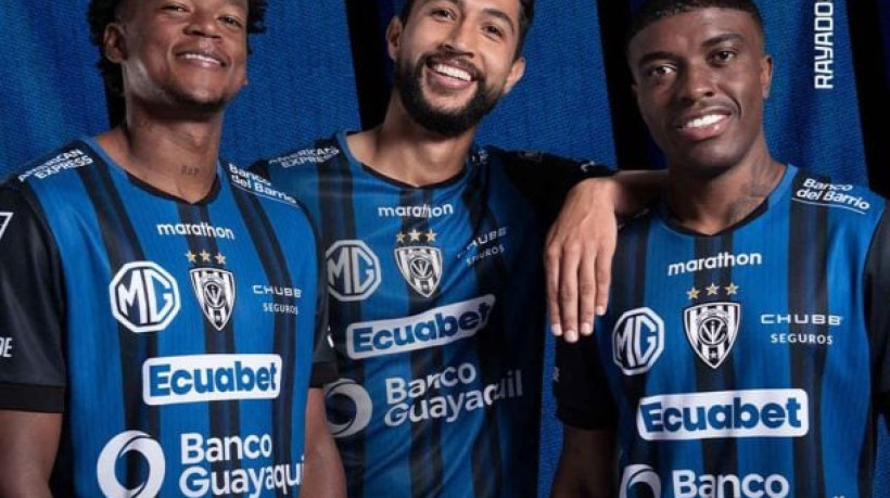 Clube equatoriano retomou design clássico em modelo principal