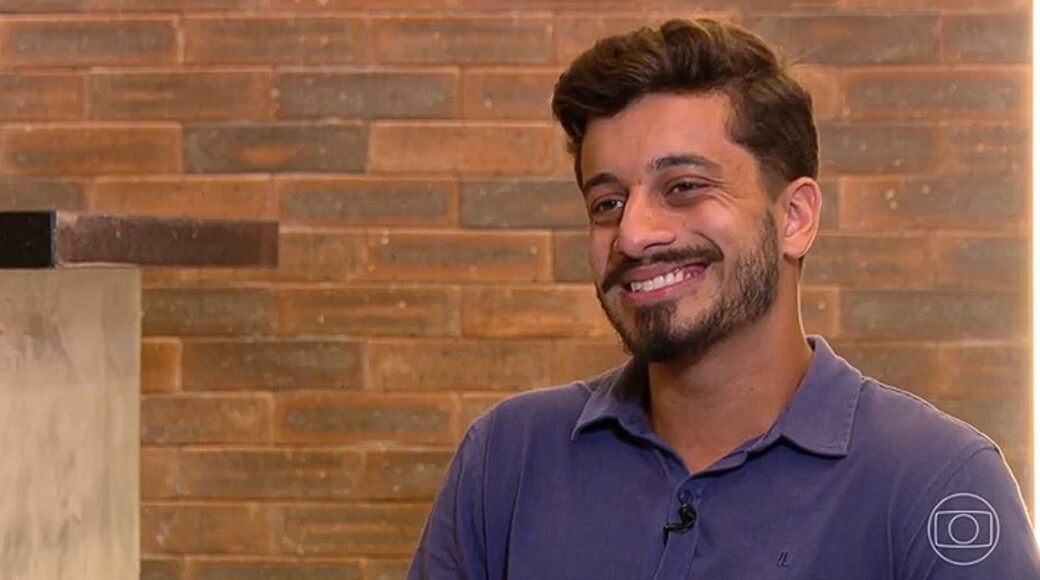 Quando eu cheguei na faculdade, eu ficava seis horas dentro de um elevador fechado. E ainda era um elevador velho. Inclusive, eu usava chave de fenda para apertar os botões, disse.  