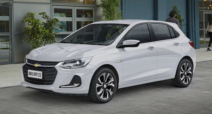 3º - Chevrolet Onix: 97.508 (unidades vendidas) - É um hatch compacto com design moderno e interior espaçoso. O modelo conta com atualizações que visam melhorar a potência, o desempenho e a segurança.