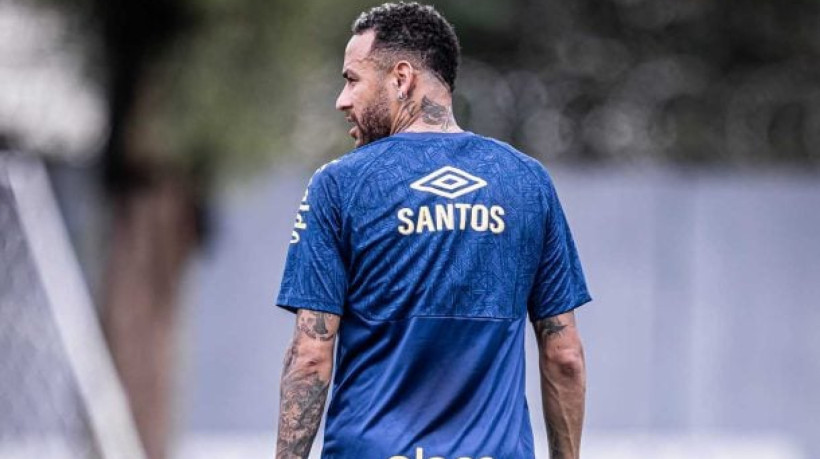Novo camisa 10 do Peixe, o ídolo santista volta aos gramados da Vila Belmiro na noite desta quarta-feira, 5, mesmo dia em que celebra 33 anos