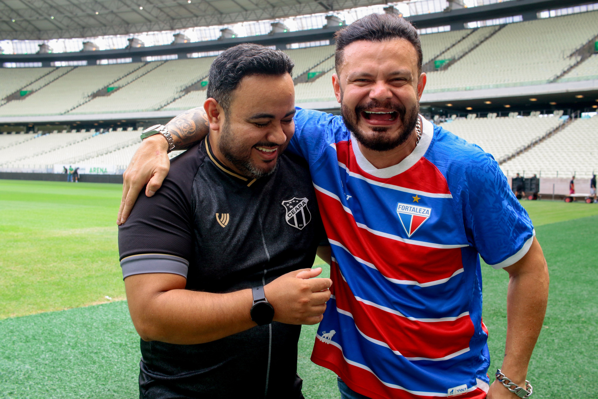 FORTALEZA, CEARÁ, BRASIL, 07-02-2024: Clássico Rei, humoristas torcedores de Ceará e Fortalezam falam sobre a rivalidade e amizade. (Foto: Samuel Setubal/ O Povo)
