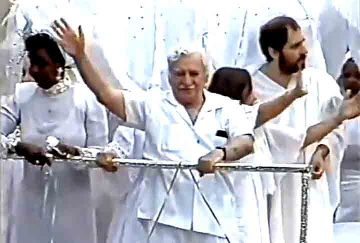 Jorge Amado - Império Serrano 1989- Sob os olhos graciosos de Oxalá, a escola de Madureira trouxe a religiosidade e obra literária de um dos grandes autores do Brasil. No fim da década de oitenta, a verde e branca ficou com o décimo lugar. 