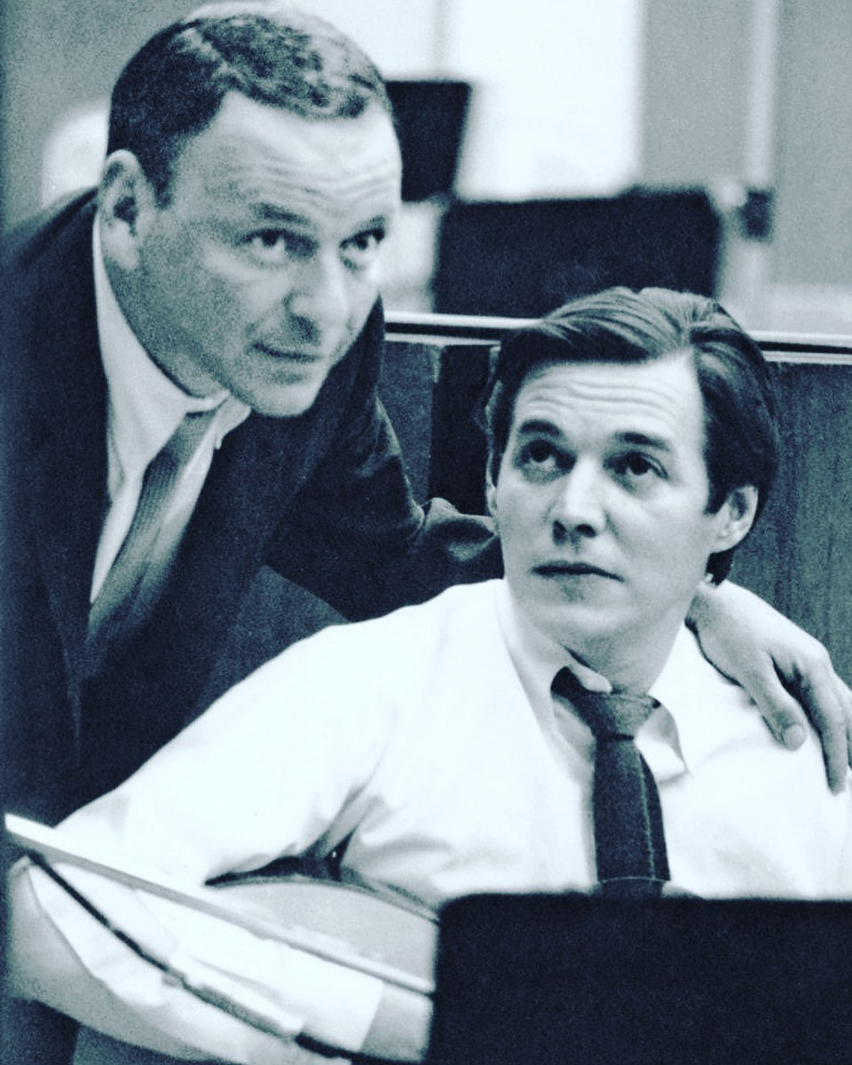 Nesse sentido, Getz/Gilberto ganhou o Prêmio Grammy de Álbum do Ano, de Melhor Instrumental de Jazz e o Melhor Produzido, Já a música Garota de Ipanema ganhou o prêmio Grammy de Gravação do Ano, sendo gravada por mais de 240 vezes por outros artistas.