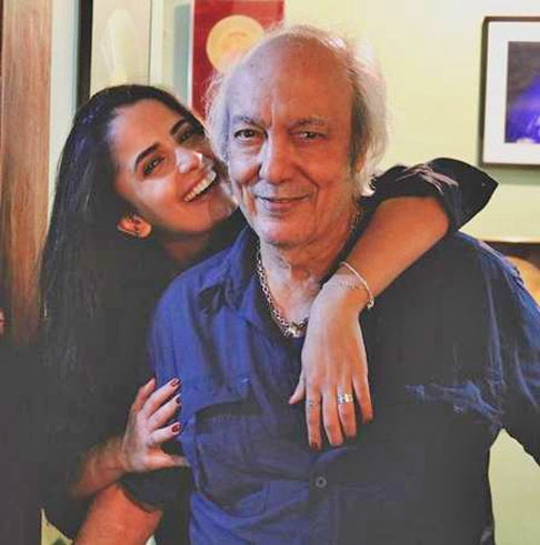 De 2019 a 2022, o Tremendão viveu um relacionamento com a pedagoga Fernanda Passos.