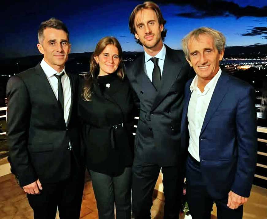 Alain Prost é casado com Anne-Marie Prost e tem três filhos: Nicolas, Sacha e Victoria. Ele reside em Nyon, na Suíça.