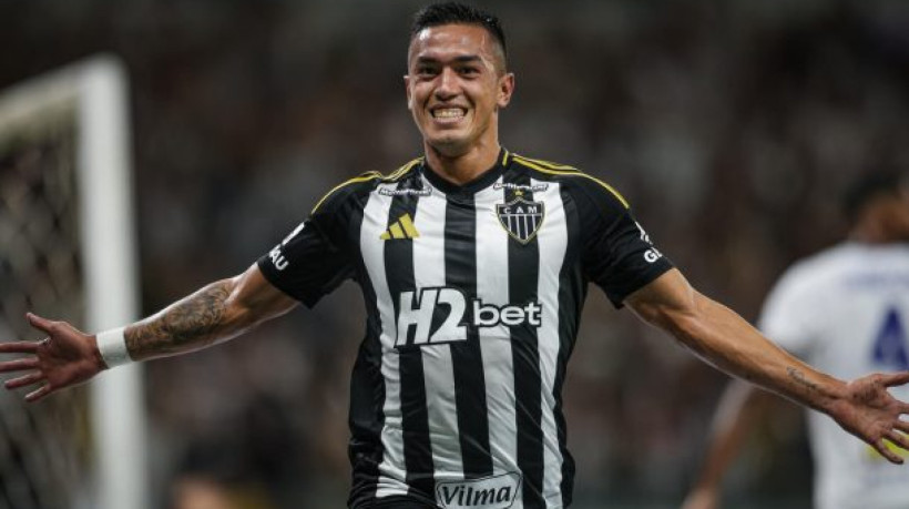 Argentino marcou seu primeiro gol com a camisa do Galo e sofreu um pênalti, que foi convertido por Hulk; Deyverson fechou a conta no Mineirão