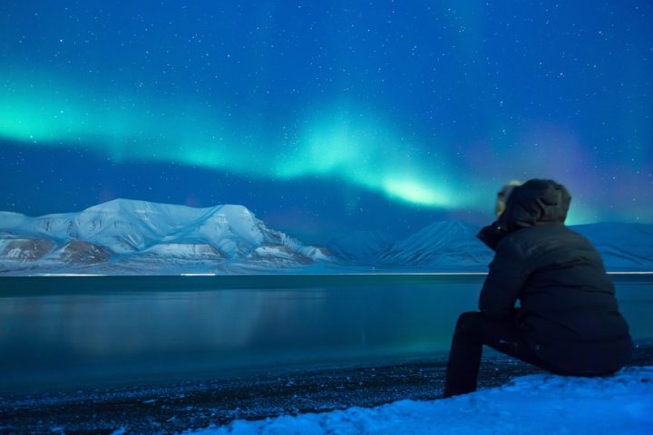 Destinos como Lapônia, Ilhas Lofoten, Svalbard (Noruega - foto) e Islândia são recomendados pela empresa britânica Trailfinders para ter esse tipo de experiência. 