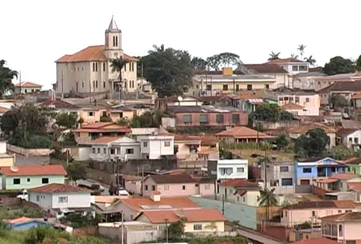 Nova Resende(1.250m)- Situada em Minas Gerais, a 400 km de Belo Horizonte, tem cerca de 16.800 habitantes. Famosa por suas belas paisagens e pelo clima frio. A economia gira em torno do cultivo do café - sendo o sexto maior produtor do grão no país - e da indústria têxtil.