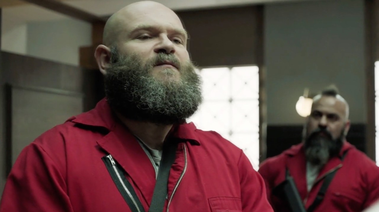 Personagem Helsinki:  a) Vlade Milosevic;  b) Dejan Ducic;  c) Yashin Desáyev;  d) Novak Drago 