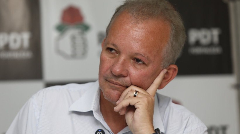 André Figueiredo diz que deixar base do governo Lula foi questão "mal colocada"
