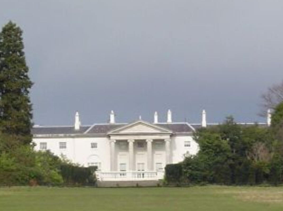 Da mesma forma, a Irlanda - que também não integra o Schengen -  abre mão da exigência de visto porque o serviço de Imigração do país considera que o período de 90 dias é adequado para o turismo.