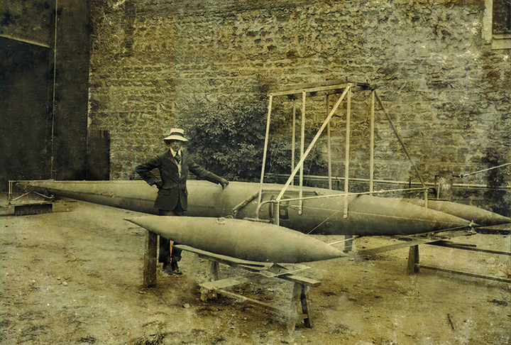 Santos Dumont é chamado de Pai da Aviação por ter sido o homem que fascinou o mundo com sua criação: o avião. Mas sua vida pessoal ainda é alvo de muita especulação e atrai a curiosidade. Saiba mais sobre ele.  