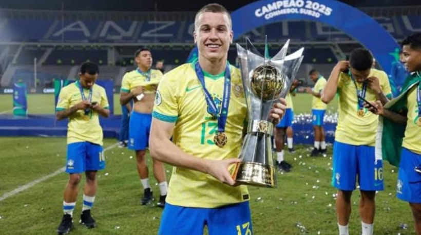 'Olé' foi mencionado por lateral da Seleção Brasileira nas rede sociais 