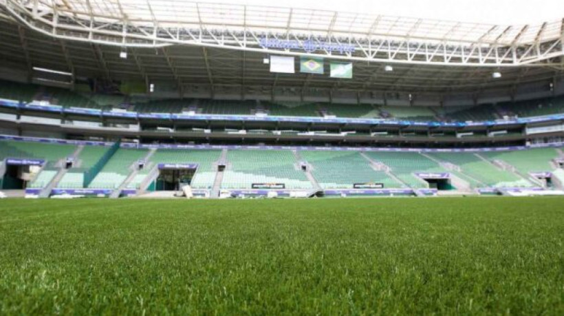 Jogadores do Brasileirão se posicionaram contra a grama sintética no Brasil. Verdão diz que problema não será resolvido com críticas rasas