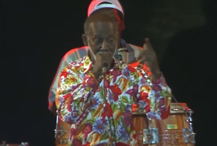 Além de compositor, Sargento era um cantor com voz marcante, interpretando seus próprios sambas e também de outros compositores.