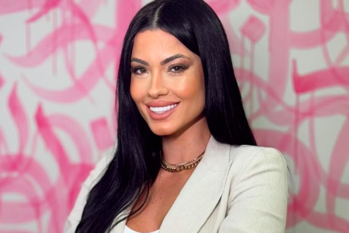 O artista vive um affair com Rayanne (foto) há cerca de um ano. Os rumores começaram poucos meses depois do fim do casamento com Gracyanne Barbosa, em abril/24.