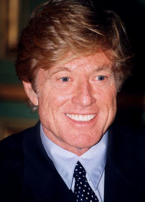 Redford cresceu em um ambiente de classe média e, durante a juventude, enfrentou alguns problemas com o álcool, o que o levou a se interessar por esportes e artes para encontrar um equilíbrio.