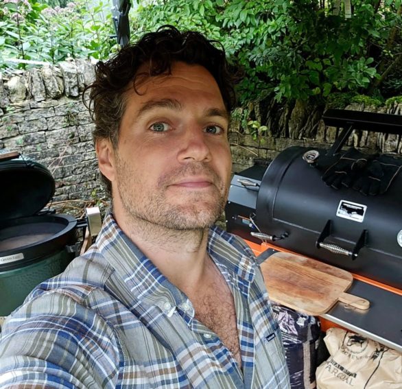 Segundo Cavill, ele foi descartado por estar fora de forma. Provavelmente estava acima do peso para tirar minha camisa em frente às câmeras, disse em entrevista.