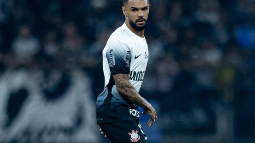 Tendência é a de que o volante fique ausente dos gramados por cerca de um mês; recuperação terá início nesta sexta