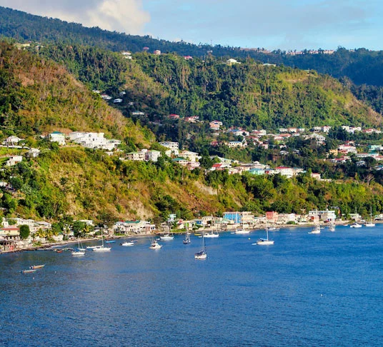 DOMINICA (América do Norte) - População: 71 mil - Capital: Roseau 
