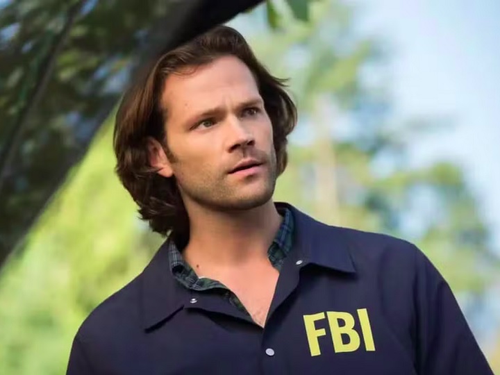 Na trama, ele interpreta um médico rural que, junto com uma jovem médica fugindo do passado, opera uma clínica móvel no deserto do Texas. Ainda não há um título oficial para a série.