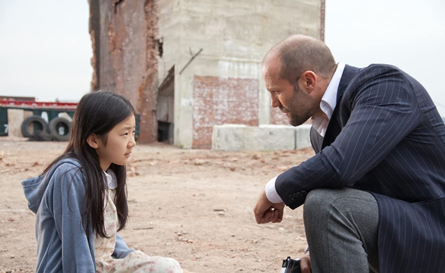 13. O Código: Quando testemunha gangsteres sequestrando uma garotinha, o personagem de Statham se incumbe de protegê-la. Muito nobre da parte dele, ótimo para a gente e azar dos gangsteres .