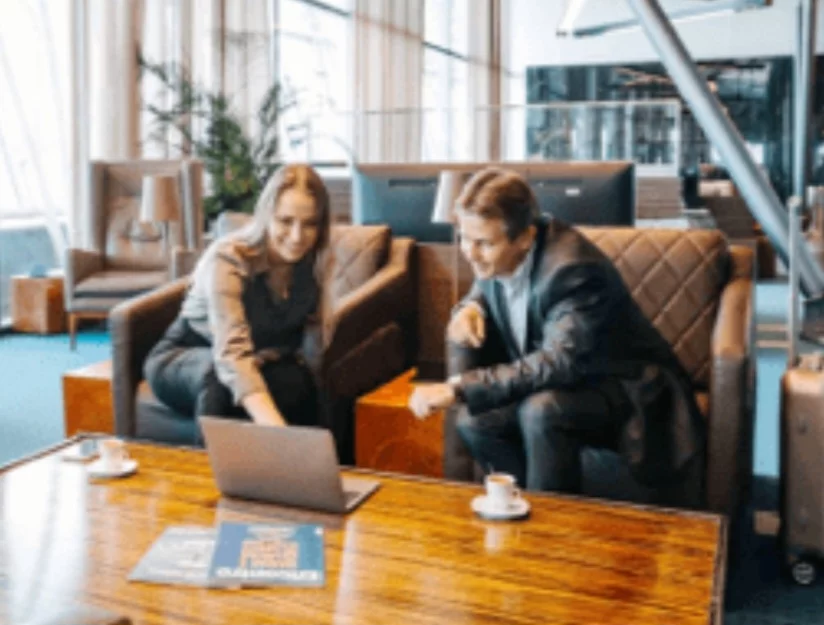 A sala VIP Club BSB, no Aeroporto Internacional de Brasilia, é a maior do país com uma área de 2.000 m²
e capacidade para 300 pessoas.