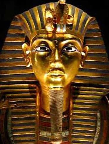 Antes de Tutmés II, a última tumba de um soberano egípcio havia sido a de Tutancâmon, descoberta 103 anos atrás. 


