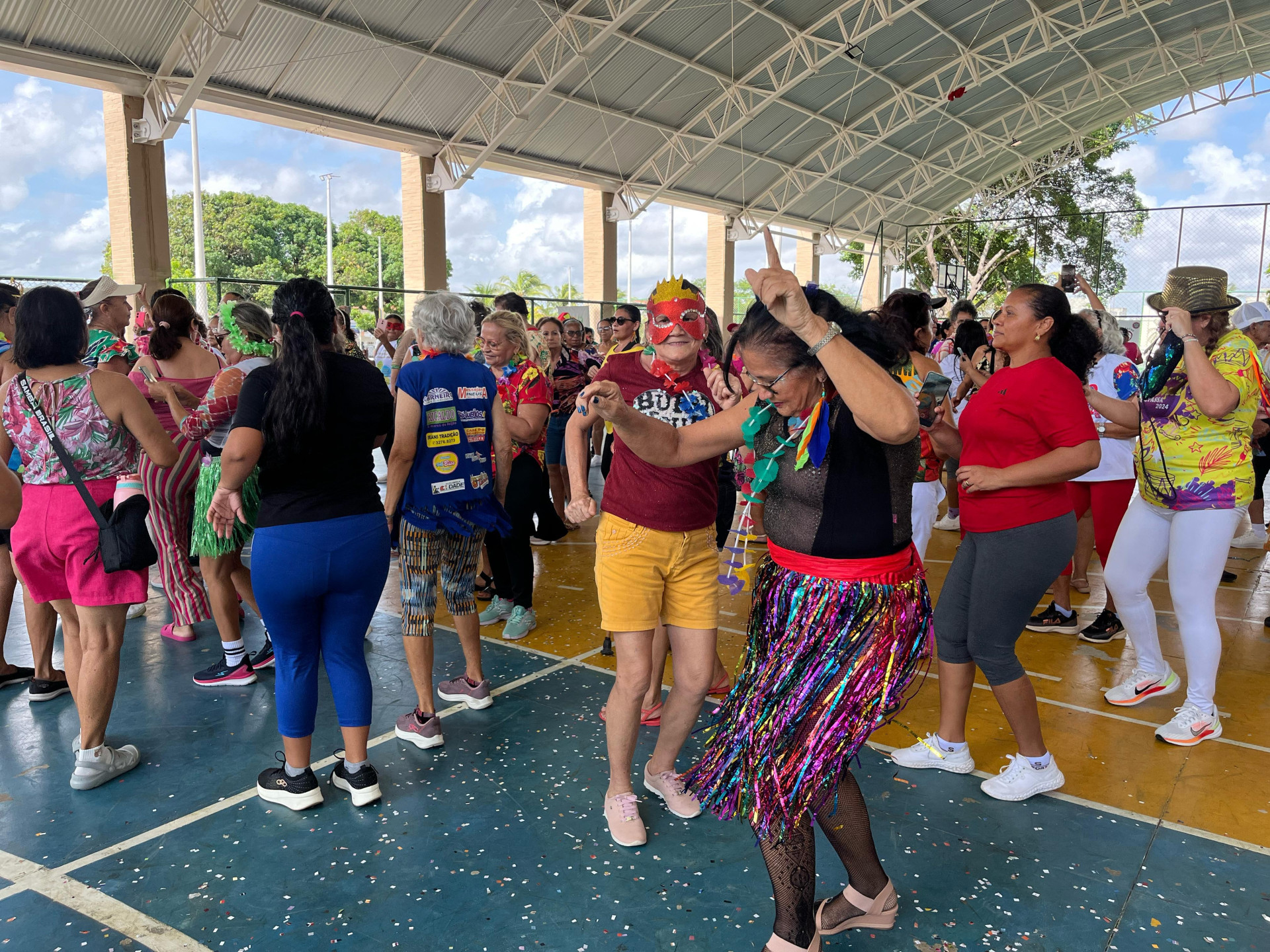 Pr&eacute;-Carnaval na Vila Social da Messejana desta sexta-feira, 21