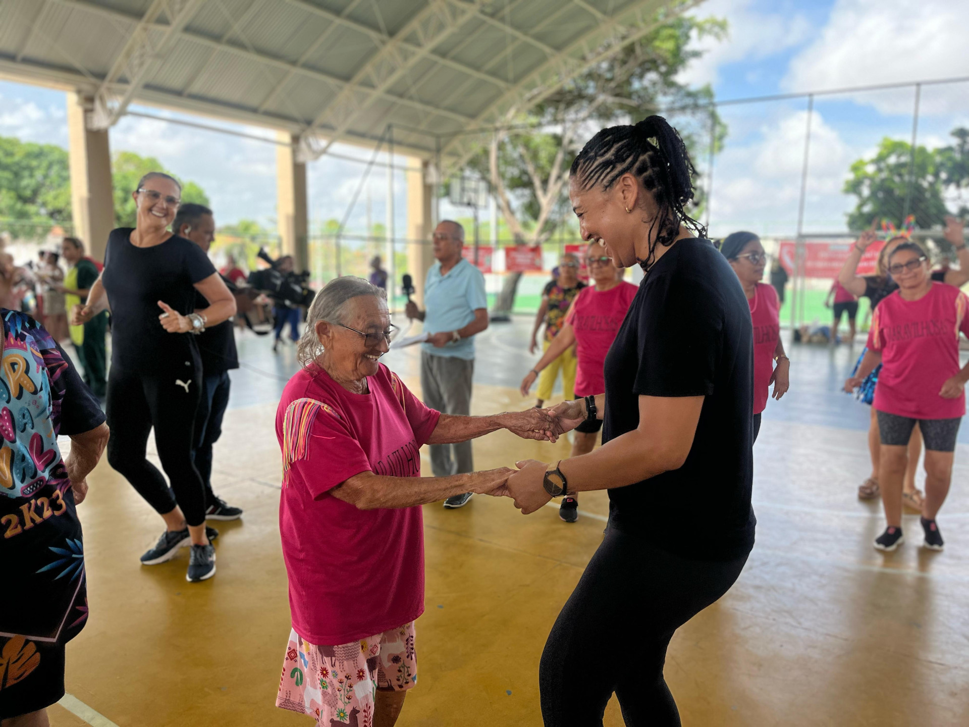 Pr&eacute;-Carnaval na Vila Social da Messejana desta sexta-feira, 21