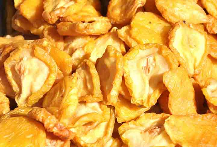 Peras secas - Do ponto de vista nutricional, elas mantêm muitos dos nutrientes encontrados nas peras frescas, incluindo fibras, vitaminas (como a vitamina C e a vitamina K) e minerais (como potássio), mas como todas as outras, seu consumo deve ser moderado devido à alta concentração de açúcar.