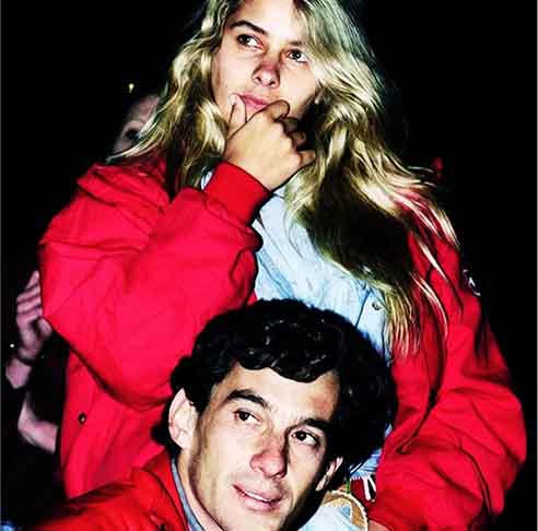 A cena que teve maior repercussão foi a que mostra Xuxa andando na garupa da moto de Senna. Na vida real, o momento foi vivido por Galisteu durante o GP de Monaco de 1993, foto que tornou-se um símbolo da relação para os fãs do casal.
