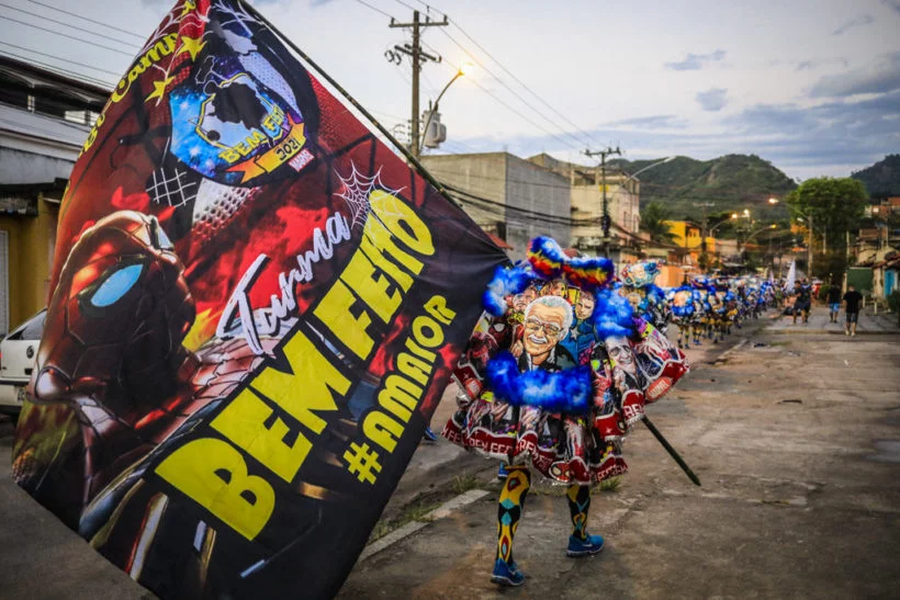 A origem dos Bate-bolas não é bem definida, até mesmo para historiadores e especialistas na cultura popular e carnavalesca do Rio de Janeiro. 