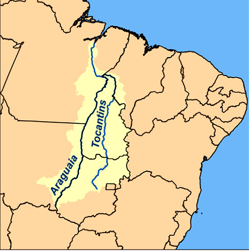 No período das cheias, seu trajeto navegável é de 2.000 km, entre Pará e Tocantins. Graças à sua potênci, tem sete usinas hidrelétricas em seu percurso. Tocantins é originário da língua tupi, e significa ‘bico de papagaio’. 