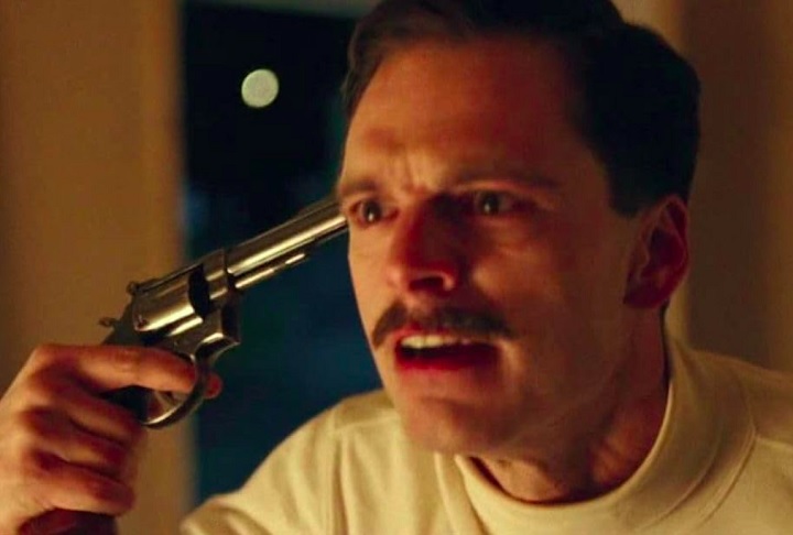 Fora do universo Marvel, o romeno participou de outros filmes notáveis, como Eu, Tonya (2017), no qual interpretou o problemático Jeff Gillooly, ex-marido da patinadora Tonya Harding.