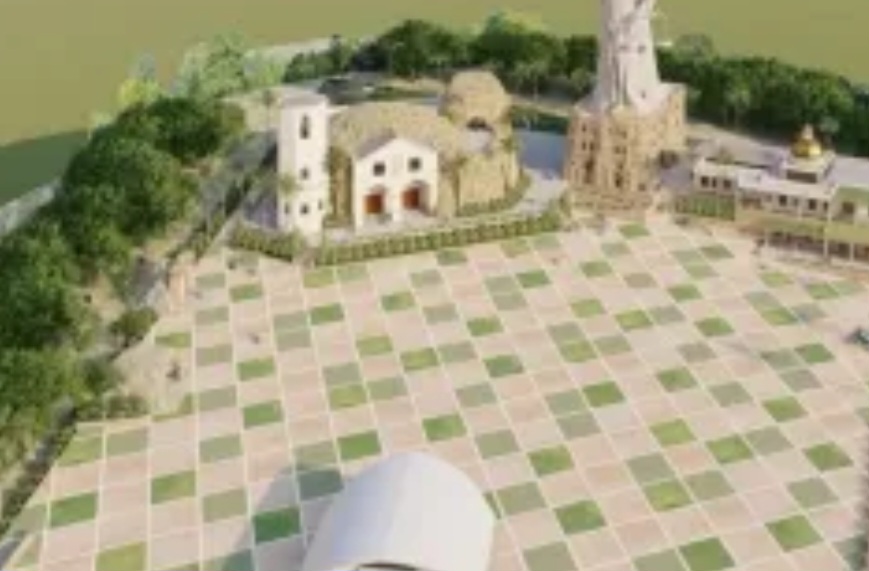 Originalmente planejada para ter 58 metros, a figura, construída por Markus Moura, teve seu tamanho ampliado após uma revisão. São 32m a mais do que o Cristo Redentor.