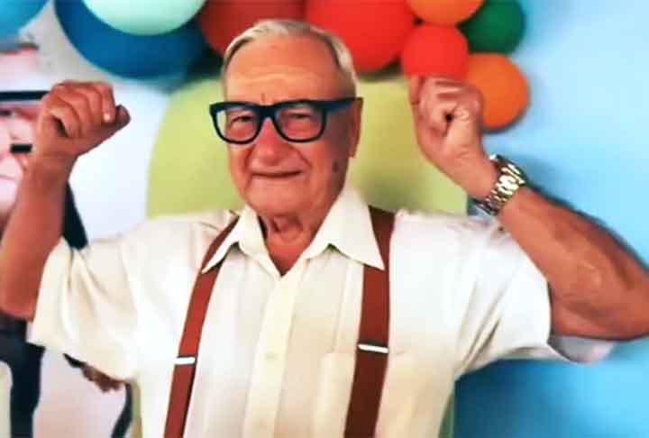 Um morador de Atibaia, no interior de São Paulo, completou 90 anos recentemente com uma festa temática que viralizou na internet. 
